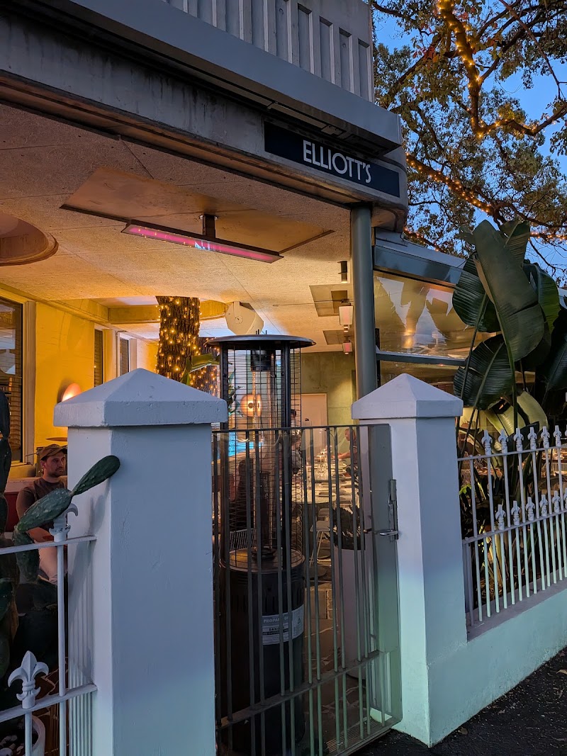 Elliott's