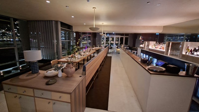 Cruise Bar & Restaurant 2