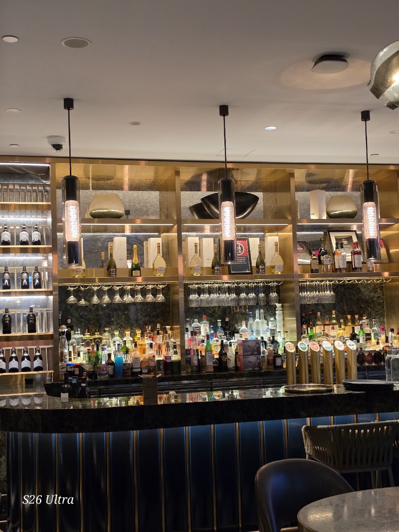 CIRQ Rooftop Bar & Lounge 2