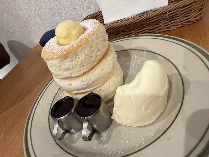 Gram Cafe & Pancakes The Galeries 4