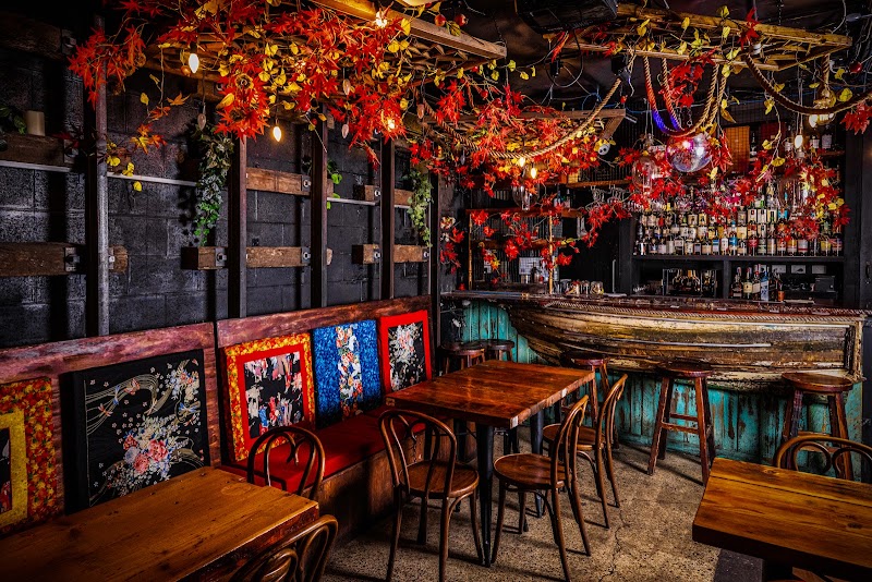 Bar Hanami 4