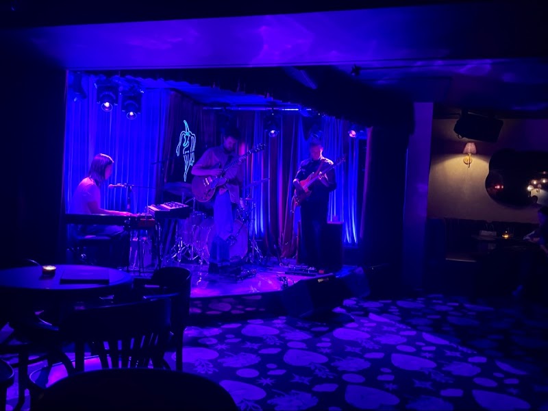 Pleasure Club 4