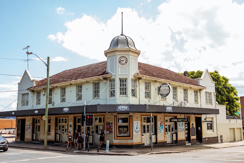 The Vic on the Park 5