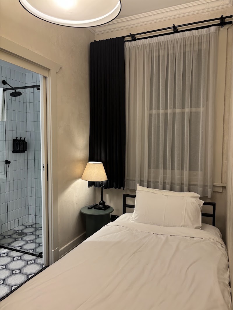 The Strand Hotel 5