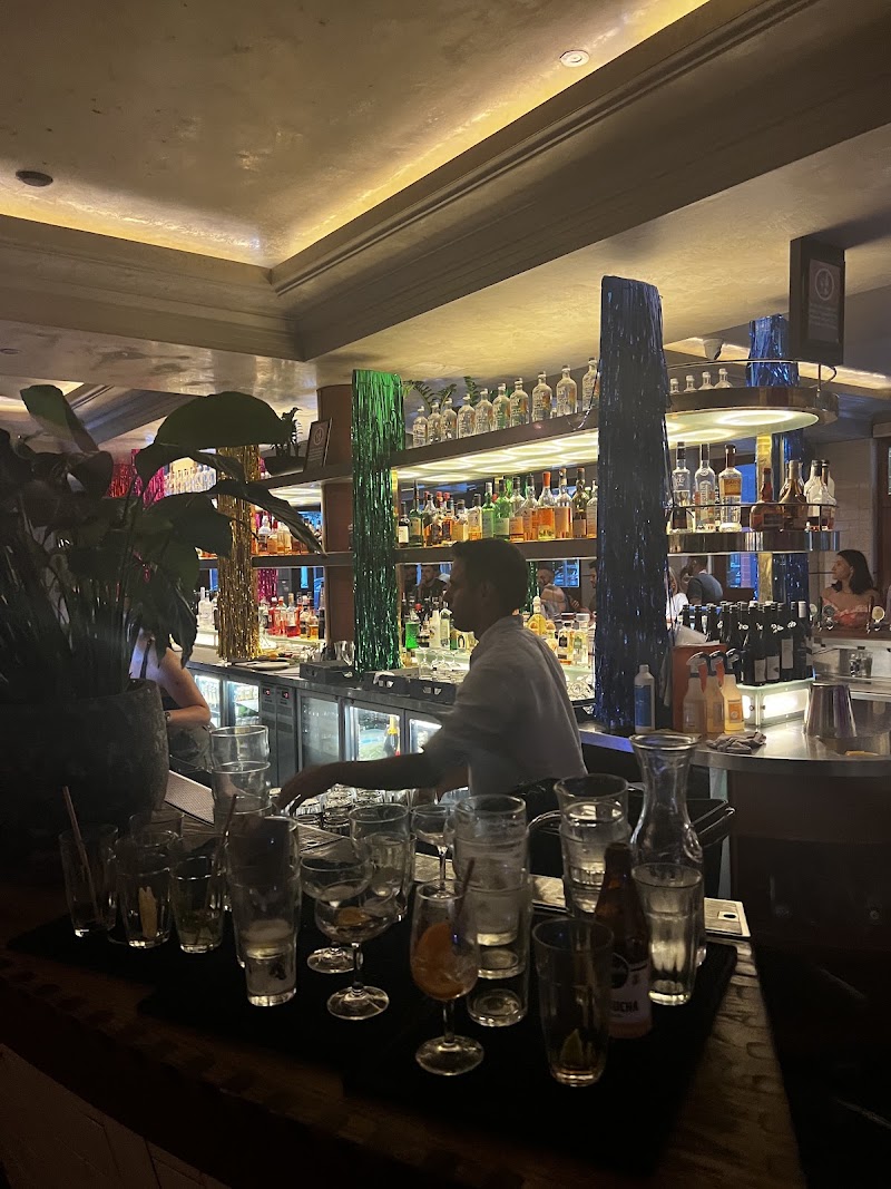The Beresford Hotel 6