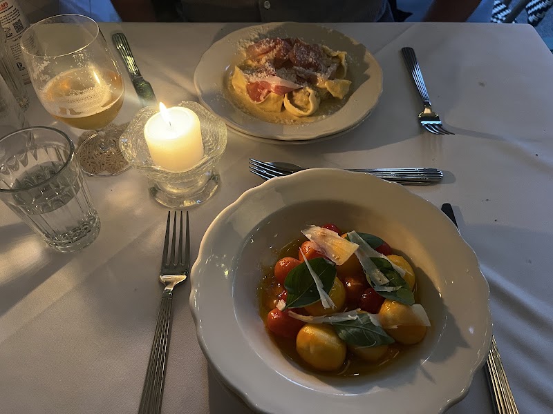 Osteria Mucca Newtown 6