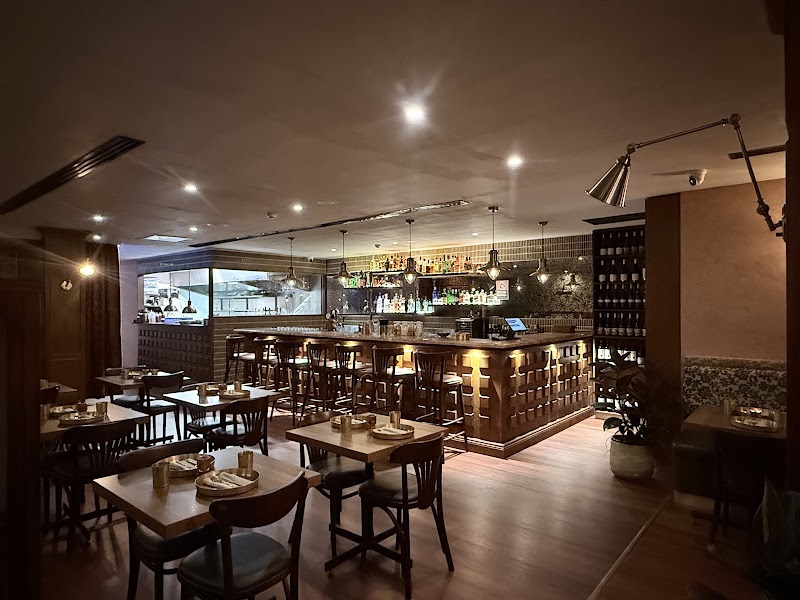 Bombay Bloomers Neutral Bay 6